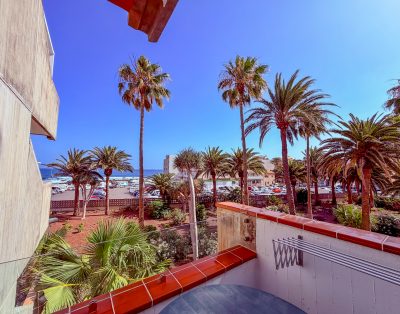 Oceanfront Apartment with Stunning Sea Views and Seawater Pool