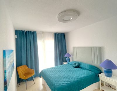 Villa with private swimming pool First line CS93