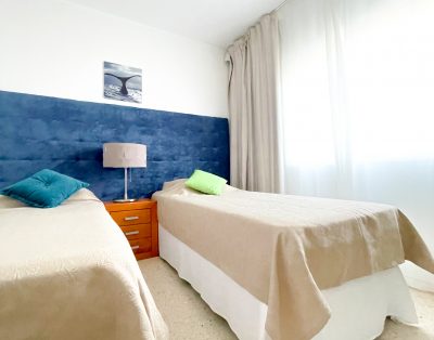 Villa with private swimming pool First line CS93