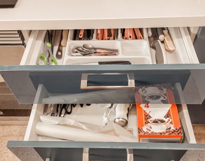 Villa with private swimming pool First line CS93