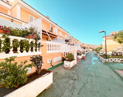 Camisón, Beautiful 3-bedroom townhouse in the central part of Las Americas