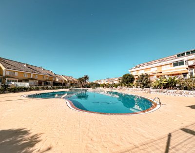 Camisón, Beautiful 3-bedroom townhouse in the central part of Las Americas