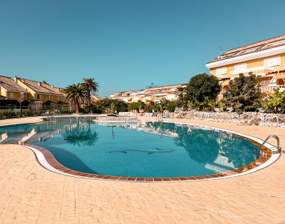 Camisón, Beautiful 3-bedroom townhouse in the central part of Las Americas