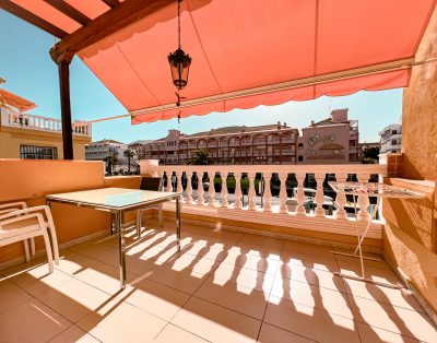 Camisón, Beautiful 3-bedroom townhouse in the central part of Las Americas