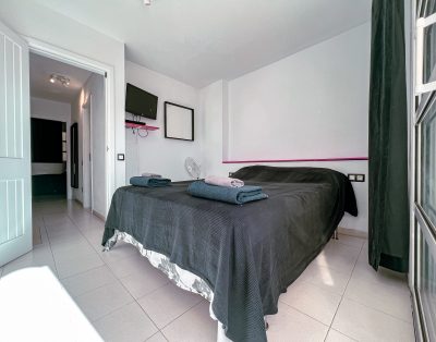 Camisón, Beautiful 3-bedroom townhouse in the central part of Las Americas