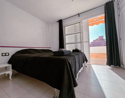 Camisón, Beautiful 3-bedroom townhouse in the central part of Las Americas