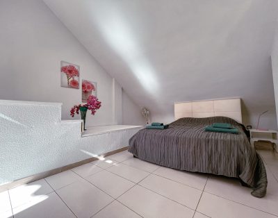 Camisón, Beautiful 3-bedroom townhouse in the central part of Las Americas