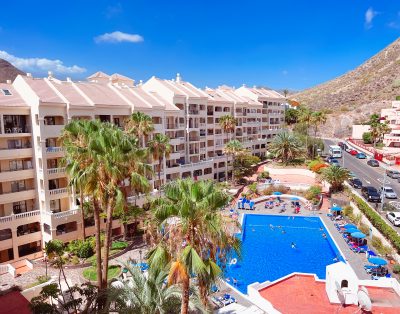 Duplex in Castle Harbour Heated Pool LC54