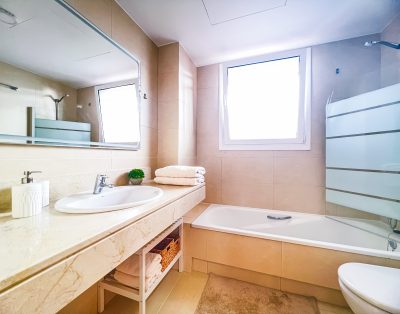 Fantastic Ocean View Apt, AC! Parking! Terrace! PA/86