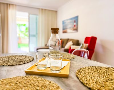 Fantastic Ocean View Apt, AC! Parking! Terrace! PA/86