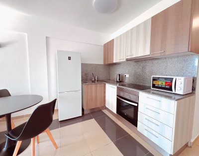 Ocean breeze 1 bedroom apartment, Mirador Paraiso, PP/18