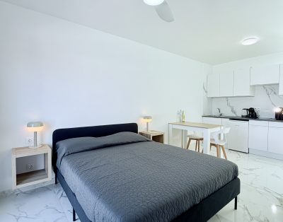 1 Victoria Beachfront Studio, Central Location, LA/45